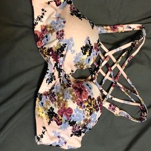 NWT Francesca bikini top